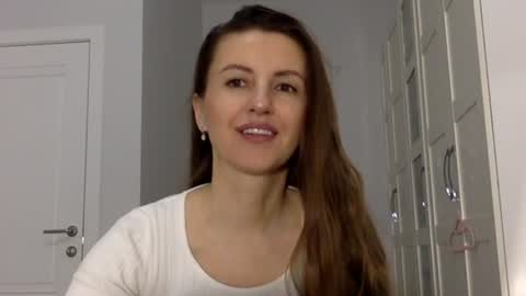 orvaline online show from April 2026 05:00:01 PM