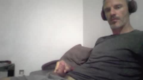 Snapshot of orwel09 chatting on December 2025 04:04:01 PM orwel09 online show from December 2025 04:04:01 PM