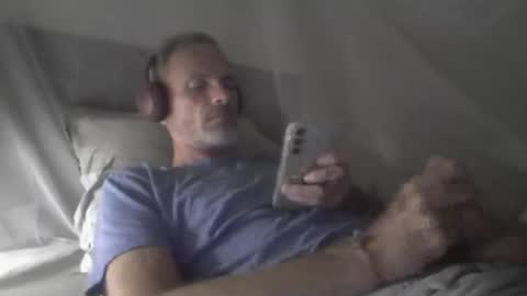 Snapshot of orwel09 chatting on April 2026 10:19:02 PM orwel09 online show from April 2026 10:19:02 PM