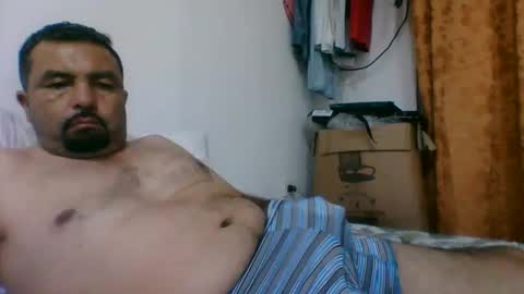 oscarjhe3512 online show from February 2026 02:10:02 AM