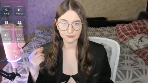 Leliana online show from December 2025 04:17:01 AM