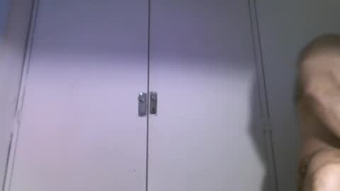 Snapshot of osolicencioso chatting on May 2026 08:43:02 PM Oso Licencioso online show from May 2026 08:43:02 PM
