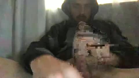 Snapshot of ossignol_xxx chatting on December 2024 09:11:01 PM rossignol online show from December 2024 09:11:01 PM