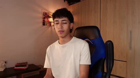 ostin 18hot online show from January 2025 02:02:01 AM