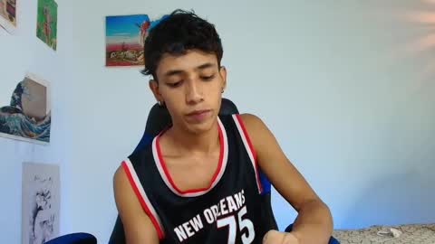 ostin 18hot online show from November 2025 01:52:02 AM