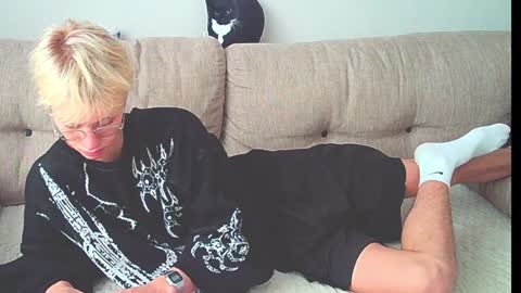 Ostin online show from December 2024 08:22:01 AM