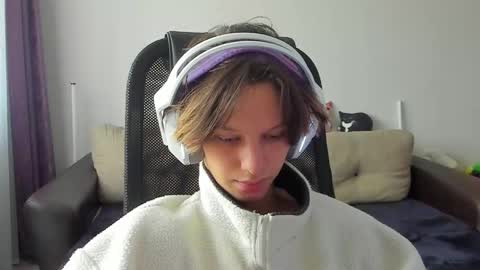 Ostin online show from November 2025 08:15:02 AM