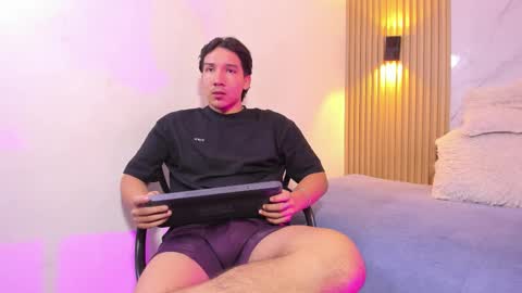 Otto Andrew online show from March 2026 04:27:02 AM