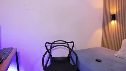 Otto Andrew online show from April 2026 04:02:02 AM