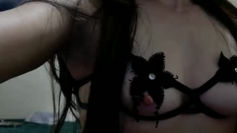 Daisy online show from September 2025 01:22:02 AM