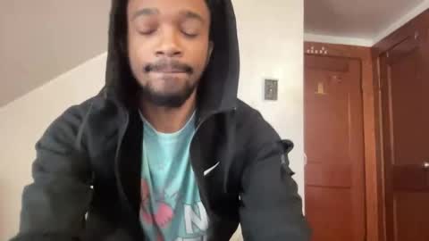 outofhisleague_ online show from November 2025 04:44:01 PM