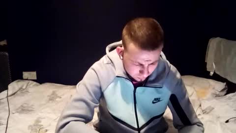 Owen kayz online show from November 2025 11:48:02 PM