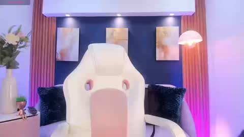 Owen online show from March 2026 08:37:02 PM