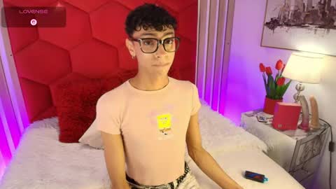 Owen online show from April 2026 03:01:01 AM