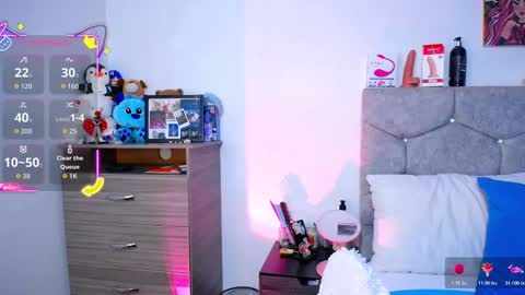 Owen  Independent model  online show from November 2025 06:45:02 AM