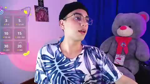 Snapshot of owenblue__ chatting on July 2026 09:15:02 AM Owen Independent model online show from July 2026 09:15:02 AM