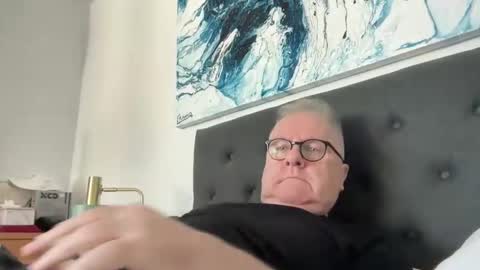 ozhairybearxxxx online show from April 2026 04:30:02 AM