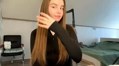 Kate online show from March 2026 05:13:02 AM