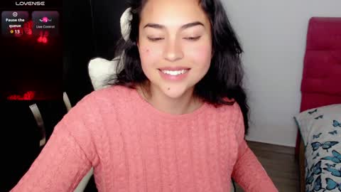 Snapshot of p_o_l_e_t_t chatting on December 2024 02:25:02 AM Jane online show from December 2024 02:25:02 AM