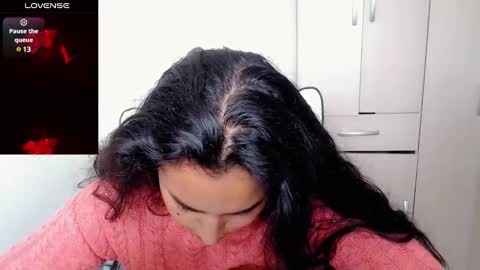 Snapshot of p_o_l_e_t_t chatting on February 2025 04:56:02 PM Jane online show from February 2025 04:56:02 PM