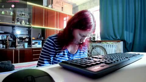 Ella online show from February 2025 11:31:01 AM