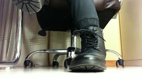 Snapshot of pablomenesssl chatting on January 2025 07:03:01 PM Pablo Meness online show from January 2025 07:03:01 PM