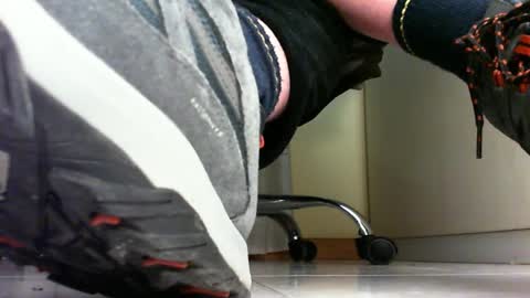 Snapshot of pablomenesssl chatting on February 2025 09:58:02 PM Pablo Meness online show from February 2025 09:58:02 PM