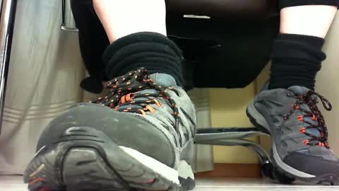 Snapshot of pablomenesssl chatting on March 2025 06:44:01 PM Pablo Meness online show from March 2025 06:44:01 PM