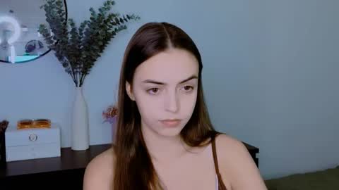 Iris online show from October 2025 01:06:02 AM
