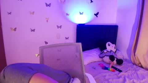 Fernanda online show from November 2025 08:03:01 AM