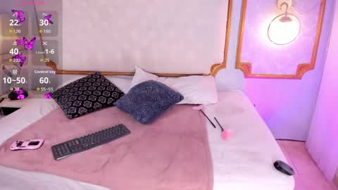 PaIIgePeach online show from April 2026 06:08:02 PM