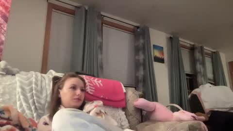 Snapshot of paisleysnowxo chatting on November 2025 04:25:02 AM paisleysnowxo online show from November 2025 04:25:02 AM