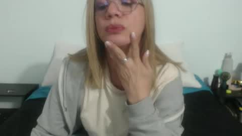 Snapshot of paloma_martin chatting on May 2026 02:49:01 AM paloma online show from May 2026 02:49:01 AM