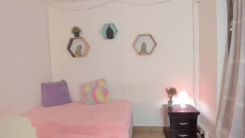 Paloma  online show from March 2025 03:28:02 AM