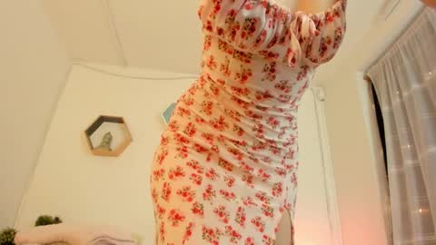 Paloma  online show from November 2025 09:24:02 PM