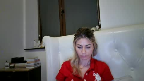 Snapshot of pamela051087 chatting on June 2026 07:15:01 PM Pamela051087 online show from June 2026 07:15:01 PM