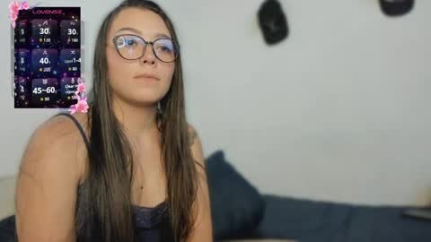 Snapshot of pamelaa_moon chatting on April 2026 06:19:02 PM Pamelaa moon online show from April 2026 06:19:02 PM