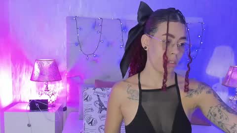 TELL ME PAMELLA AND GIVE ME A GOOD GRADE ITS IMPORTANT online show from October 2025 01:32:01 PM