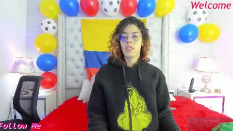 Snapshot of pamelamiler_ chatting on June 2026 12:55:01 PM TELL ME PAMELLA AND GIVE ME A GOOD GRADE ITS IMPORTANT online show from June 2026 12:55:01 PM