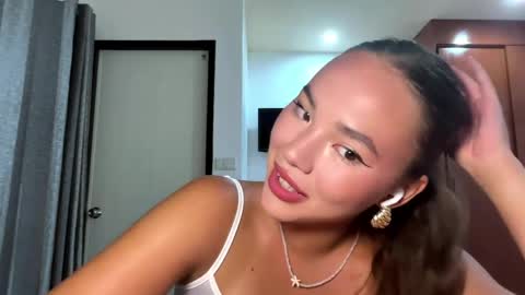 Kamila online show from April 2026 02:04:02 PM