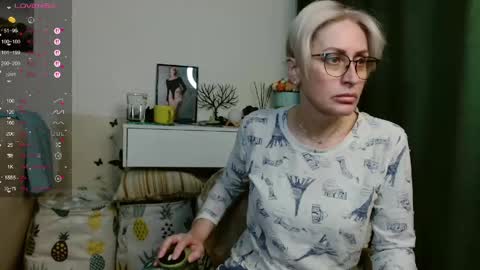 Snapshot of pamellamurphy chatting on May 2026 11:43:02 PM pamellamurphy online show from May 2026 11:43:02 PM