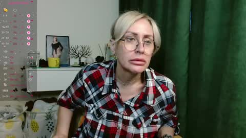 Snapshot of pamellamurphy chatting on May 2026 10:51:02 PM pamellamurphy online show from May 2026 10:51:02 PM