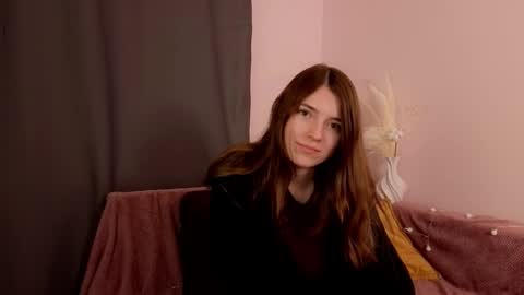 daniella online show from November 2025 07:38:02 PM