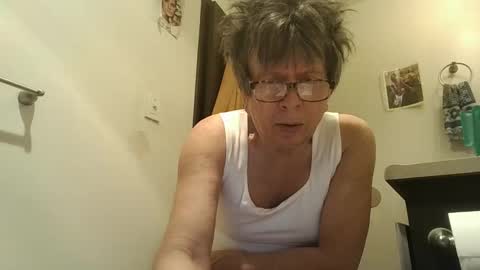 paminpantyhose online show from December 2024 05:50:01 PM