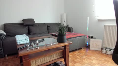 pampersandspanking online show from December 2025 11:19:01 AM