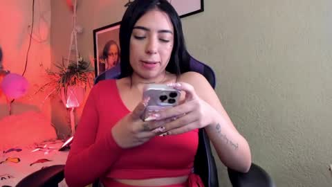 Snapshot of pandorart chatting on April 2026 01:25:01 AM Ana Laura online show from April 2026 01:25:01 AM