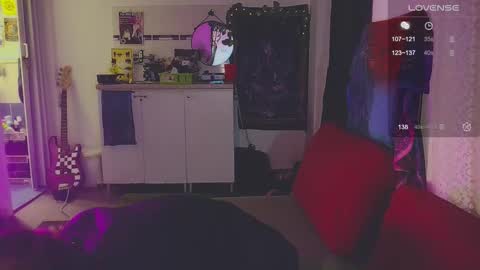 In bio online show from December 2025 07:21:01 PM