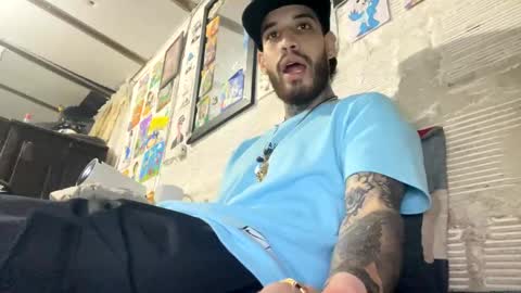 Snapshot of panthers_room chatting on February 2025 11:54:01 PM panthers_room online show from February 2025 11:54:01 PM