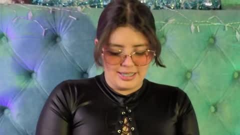 Paola Lyon online show from December 2025 06:14:01 PM