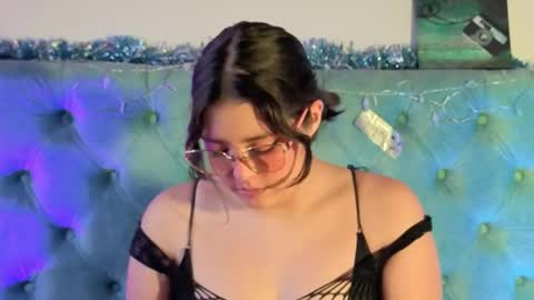 Paola Lyon online show from January 2026 12:43:01 PM